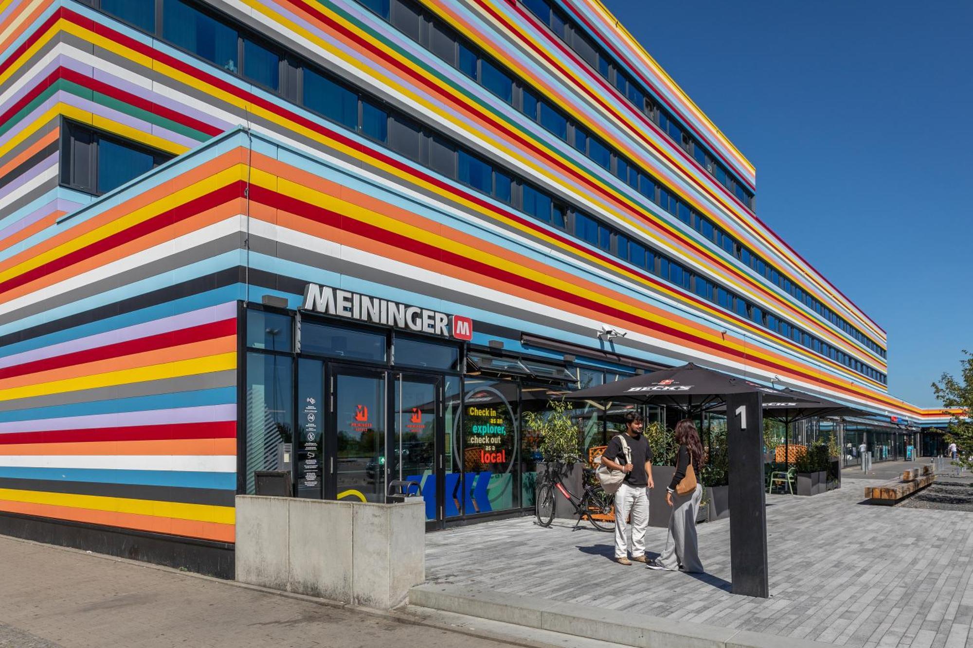 Meininger Hotel Berlin Airport — Foto 2